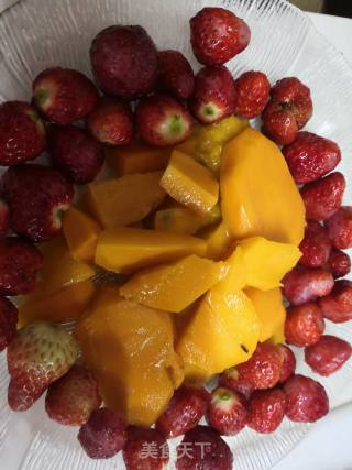 Mango Strawberry Mix Yogurt recipe