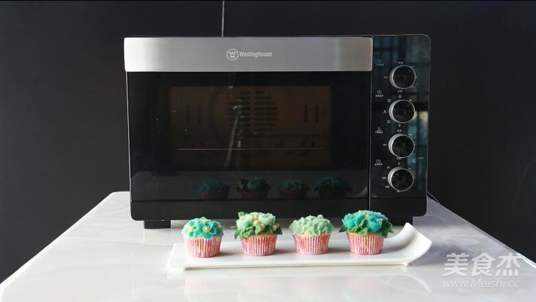 Westinghouse Special Bean Paste Decorated Sponge Cup Cake recipe