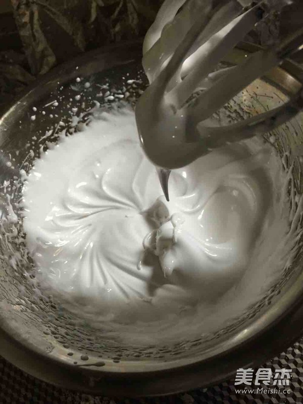 Make Macarons During The Rainy Season recipe