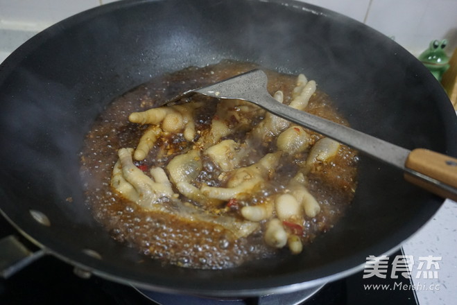 Not Enough Fish-flavored Chicken Feet recipe