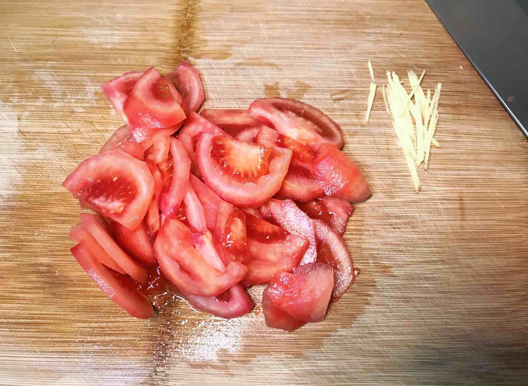 Tomato Omelette Scissors Noodles recipe