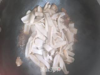 Fried Pork with Pleurotus Eryngii recipe