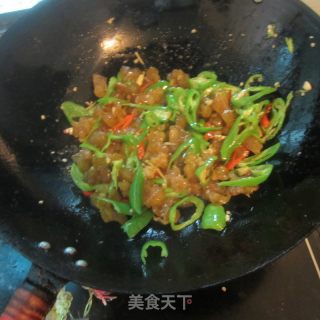 Fried Beef Tendon with Chili recipe