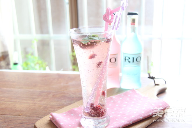 Talking Plum Peach Rio Drink recipe