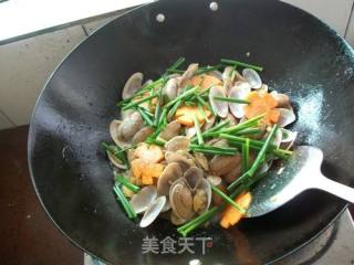 Ginger Scallion Popped Clam recipe