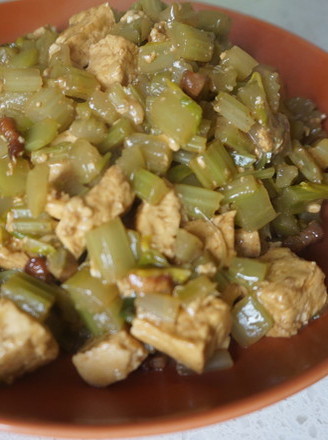 Homemade Braised Tofu with Celery and Diced Pork