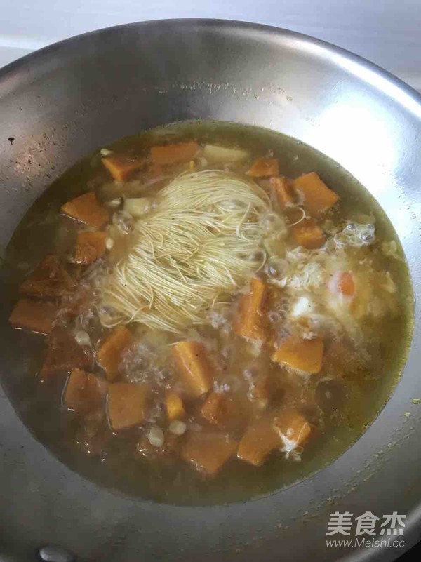 Pumpkin Golden Noodles recipe