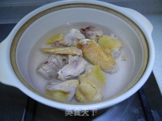 Ganoderma Stewed Chicken with Grass recipe