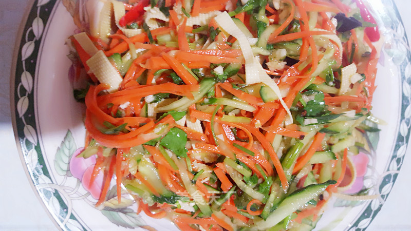 Carrots and Cucumbers with Bean Curd recipe