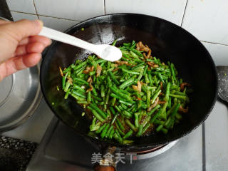 Stir-fried Soft Beans with Sauce recipe