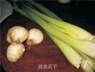 Stir-fried Lily with Celery and Wolfberry recipe