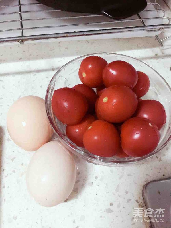 Homemade Tomato Scrambled Eggs recipe