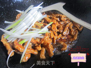 Novices Can Also Do It-shredded Pork in Beijing Sauce recipe