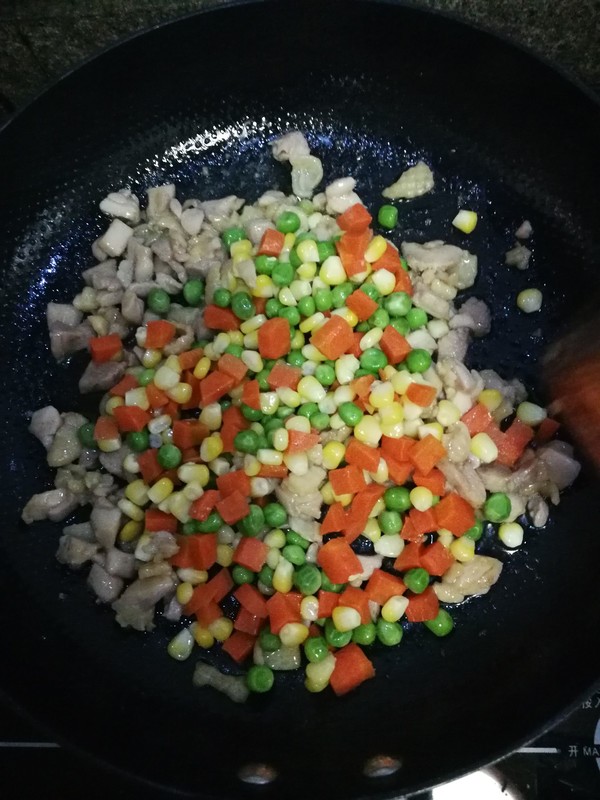 Stir-fried Diced Chicken with Colored Beans recipe