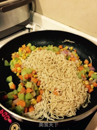 Ding Ding Fried Noodles recipe