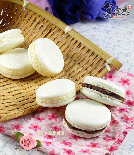 Flour Macarons recipe