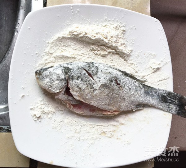Crispy Crucian Carp recipe