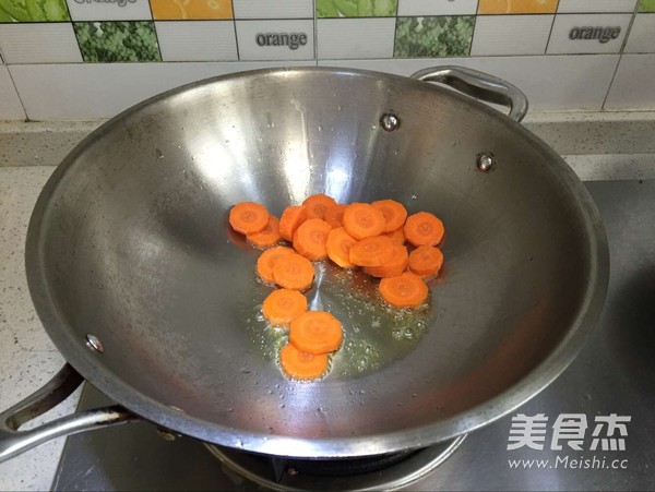 Carrots and Shrimp Stir-fry recipe