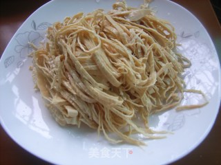 Tofu Skin Mixed with Three Shreds recipe