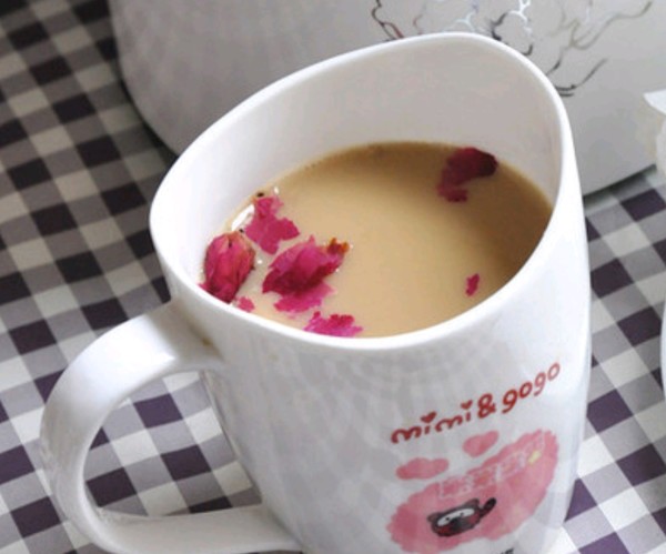 Chinese Wolfberry Rose Soy Milk recipe