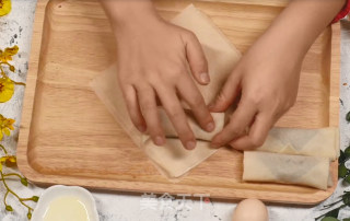 Chinese Traditional Bean Paste Spring Rolls recipe