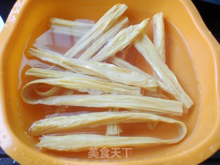 Cucumber with Yuba recipe