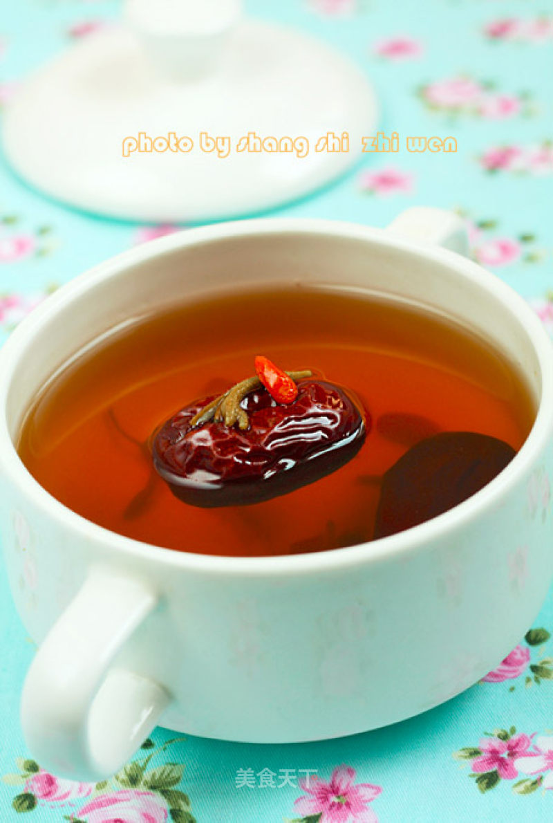 Honeysuckle and Red Date Tea recipe