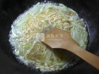 Mustard Shreds Bloom at Night, Boiled Dry Shreds recipe