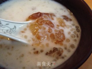 Peach Gum Milk Sago recipe