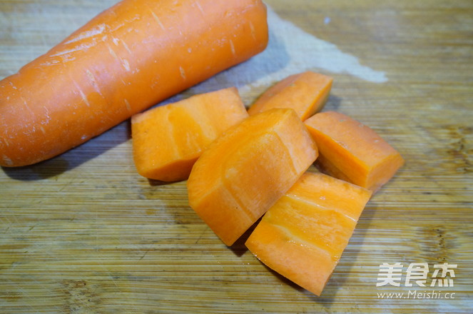 Carrot, Horseshoe, Bamboo Cane Water recipe