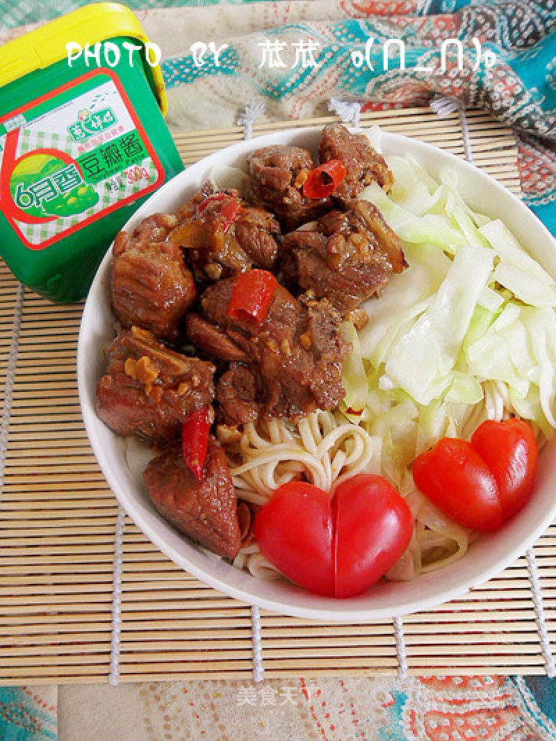 [jianjiang Noodles, Made in A Pattern] Sauce-flavored Pork Ribs Fried Noodles recipe