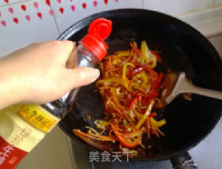 Simple Changes of Colored Pepper Tofu Silk Achieve Different Effects recipe