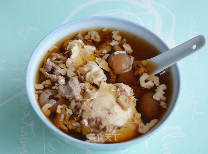 Walnut and Longan Meat Stew with Wine recipe