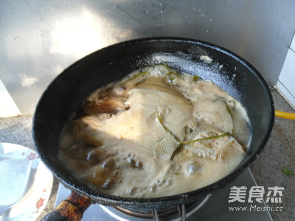 Braised Turbot with Scallions recipe