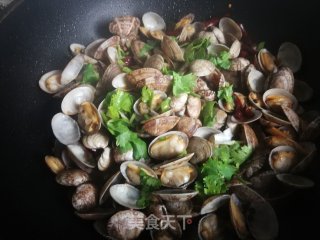 Stir-fried Clams with Sauce recipe