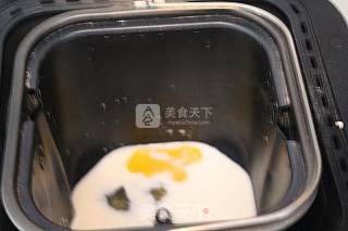 Sesame Bean Paste Bread recipe