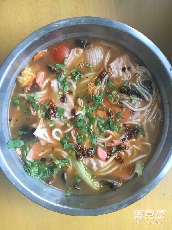 Yunnan Bridge Rice Noodle Tomato Flavor recipe