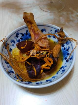 Ginseng Antler Chicken Leg Corn Cordyceps Soup recipe