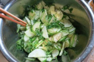 Quickly Mix Crispy Ground Cucumber recipe