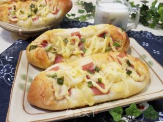 Hawaiian Love--pineapple Ham Bread recipe