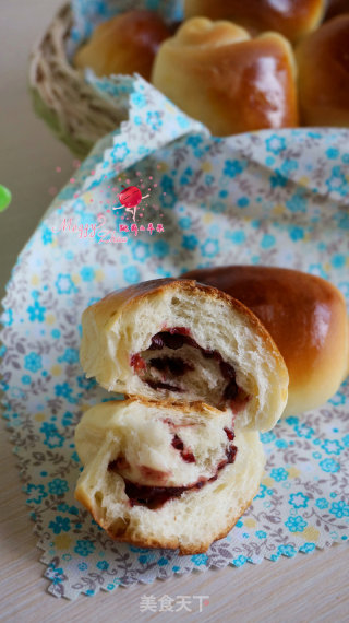 Cranberry Meal Buns recipe