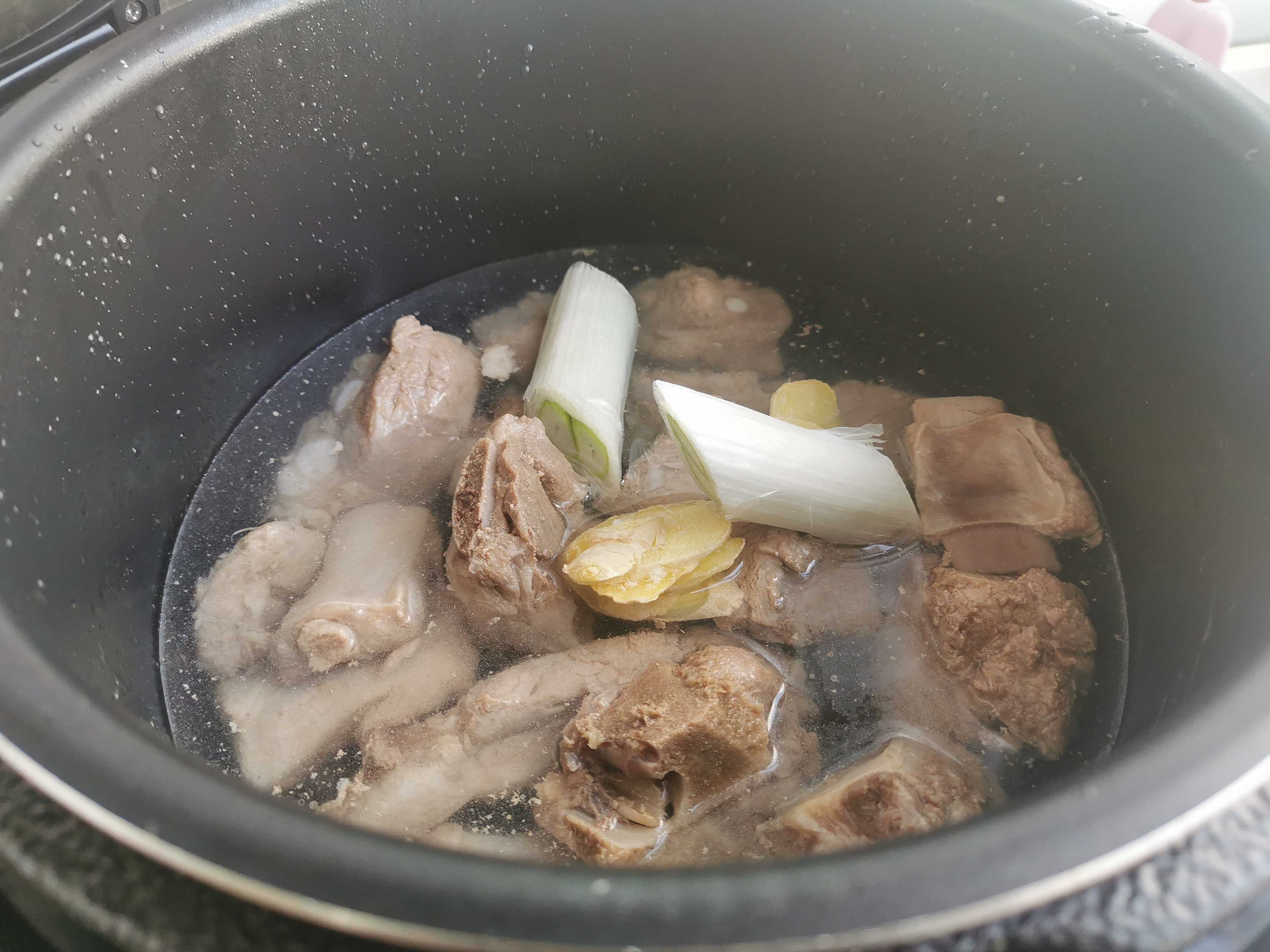 Radish Pork Ribs Soup recipe