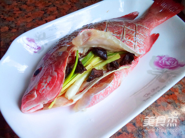 Steamed Red Snapper with Olive Horn recipe