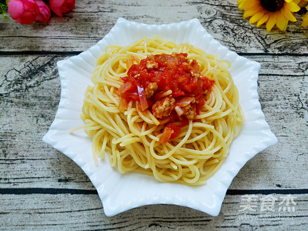 Spaghetti with Basil Meat Sauce recipe