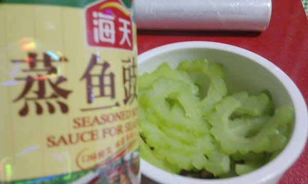 Cold Bitter Gourd and Shiitake Mushrooms recipe