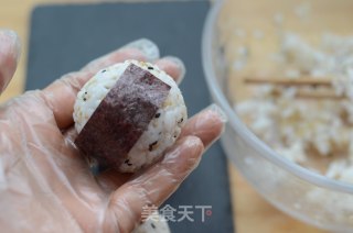 Quinoa Tuna Onigiri recipe