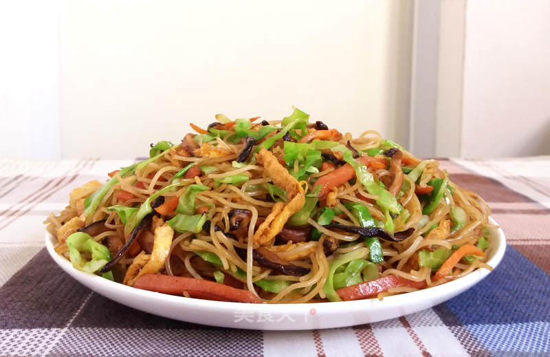 Colorful Fried Rice Noodles recipe