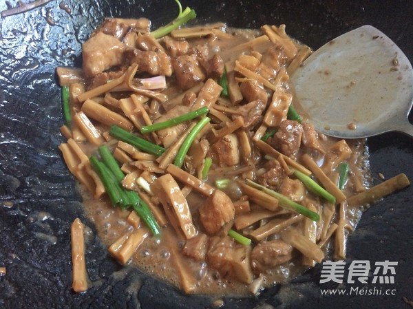 Braised Pork with Bamboo Shoots recipe