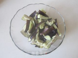 Chopped Pepper and Parsley Mixed with Eggplant recipe