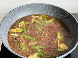 Donkey Meat in Sauce recipe